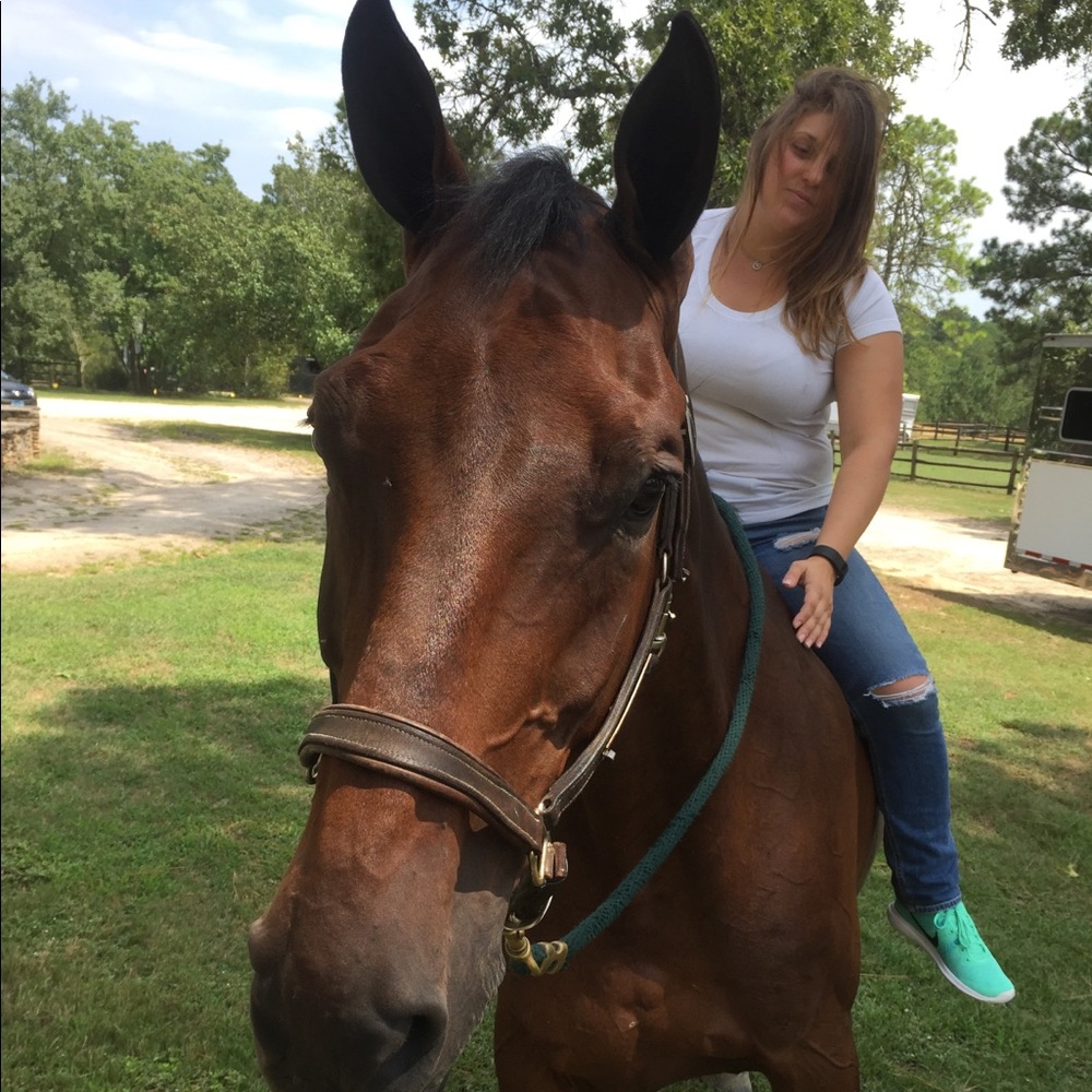 Meet your Posher, Elizabeth